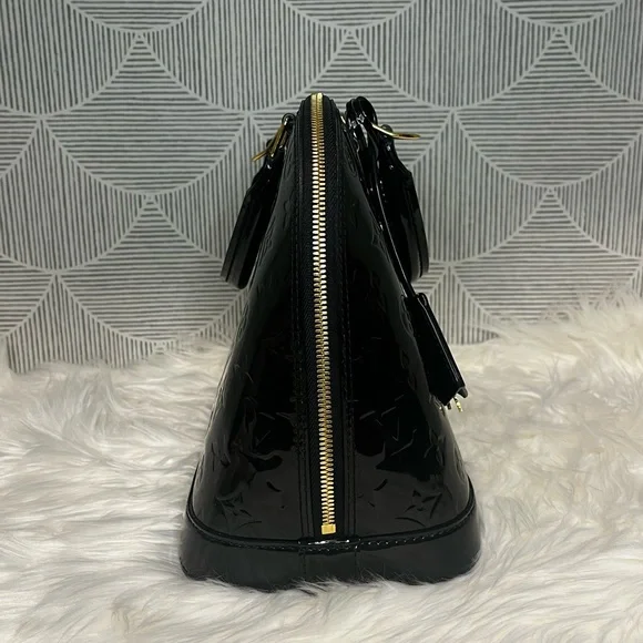 Louis Vuitton Vernis Alma PM in Noir - Picture 6 of 12
